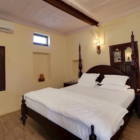 ชาไวย์ คาสเซิล รีสอร์ต - อะ เฮอริเทจ โฮเต็ล อิน ชาไวย์ เลพเพิร์ด รีเซิร์ฟ Hotel Bisalpur ภายนอก รูปภาพ